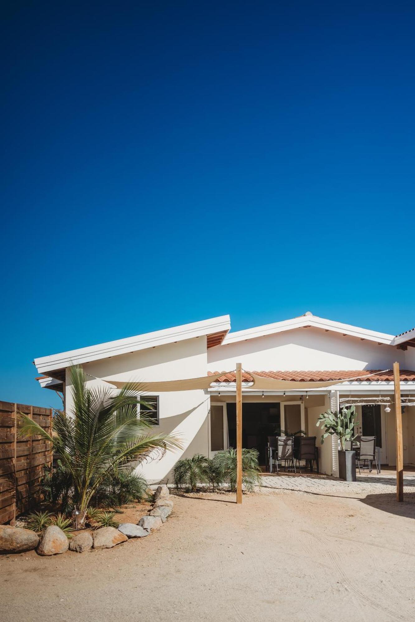 Pura Vida Aruba Appartement Palma Noord Exterior foto